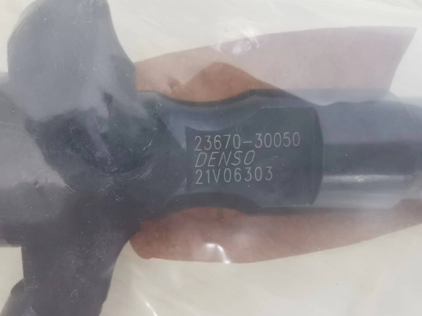 9709500-588 common rail injector 095000-5881 23670-30050  for TOYOTA 2KD-FTV diesel fuel injector 23670-30050 095000-5880