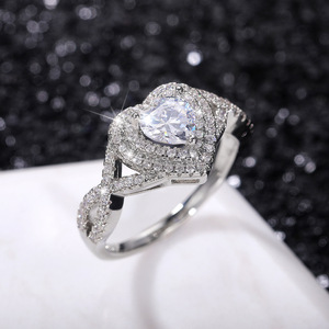 Anello romantico a forma di cuore per donna, elegante regalo di compleanno, gioiello da dito - Product Image 1