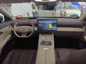 Nuovissimo SUV Elettrico Deepal S07 2025 con Guida a Sinistra, Interni Scuri, Sedili in Pelle - Fornitura Affidabile e Spedizione dal Mercato Premium - Product Image 2