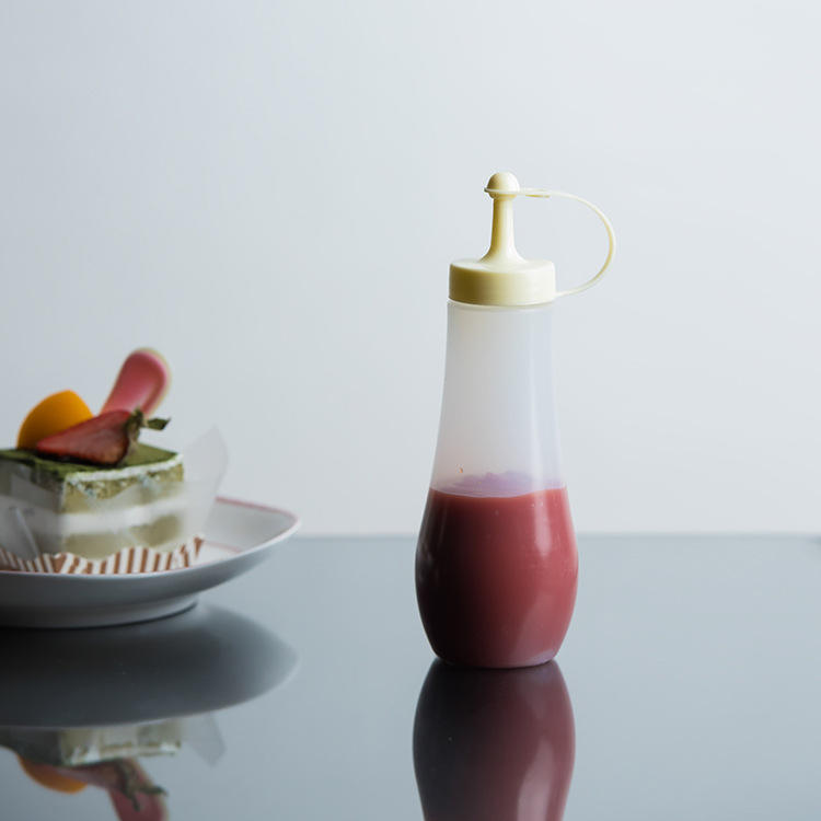 หมวกสีขาว