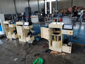 เครื่องทดสอบแรงอัดไฟฟ้าไฮดรอลิก 2000 กิโลนิวตัน มาตรฐาน EN ASTM สำหรับคอนกรีตแบบลูกบาศก์และทรงกระบอก - Product Image 5