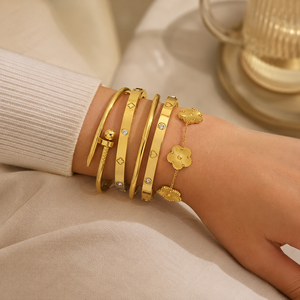 Pulseras de Acero Inoxidable con Baño de Oro de 18K y Diamantes, Joyería de Moda Resistente al Deslustre, Venta al Por Mayor para Mujeres y Niñas - Product Image 1