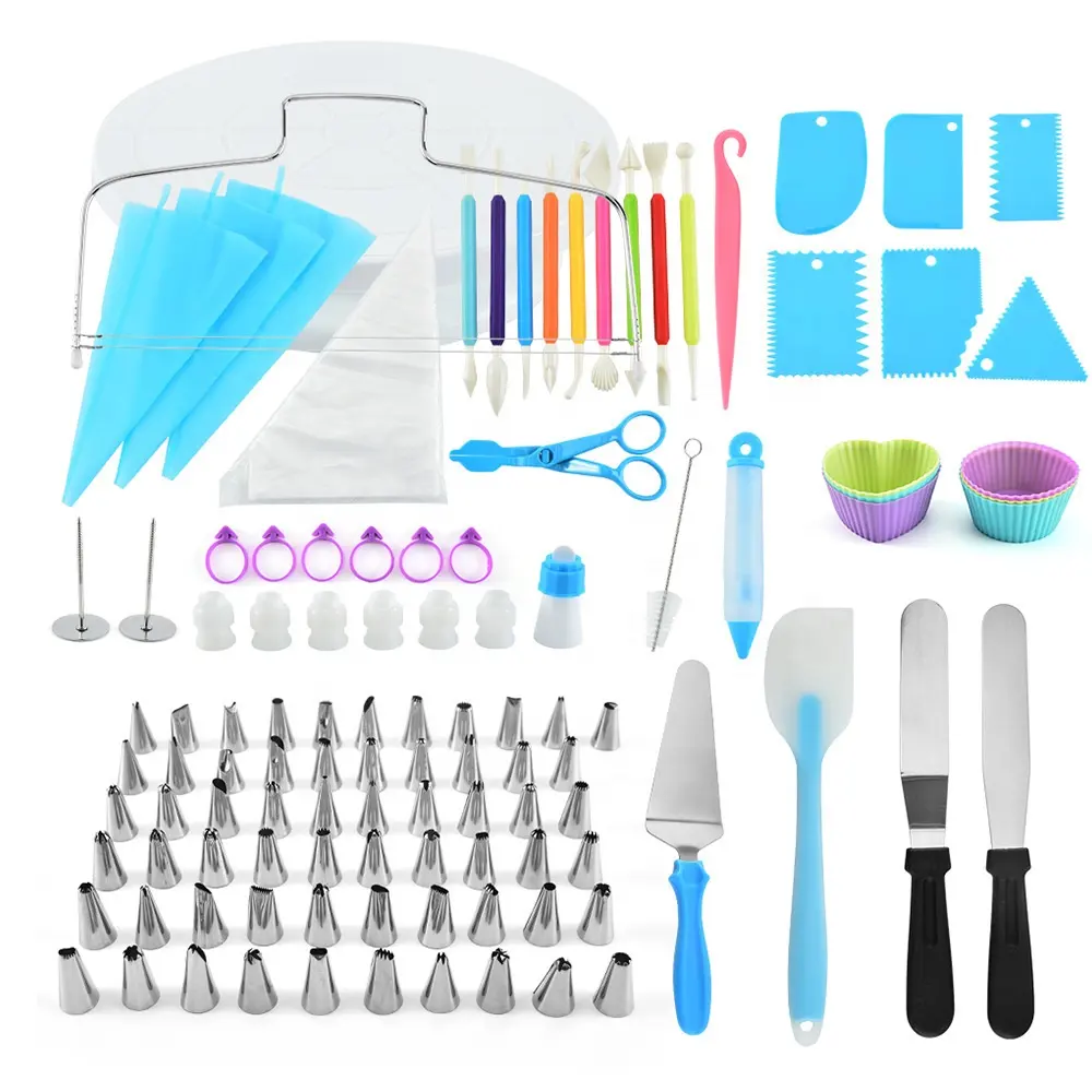Kit d'outils de décoration de gâteaux de 110 pièces comprenant un support de plateau tournant en plastique et des embouts de tuyauterie de glaçage pour la cuisson de pâtisserie