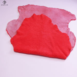 Мягкая и пушистая шкура из овчины для теплых и уютных тапочек премиум-класса из меха животных - Product Image 3