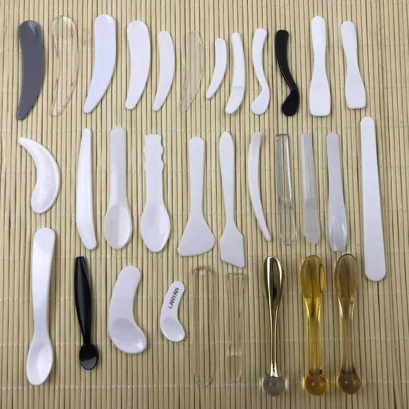 Wholesale popular colorful small luxury face cream plastic spatula for cosmetic