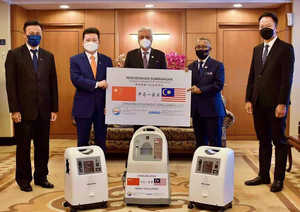 Concentrateur <span class=keywords><strong>d</strong></span>'<span class=keywords><strong>oxygène</strong></span> <span class=keywords><strong>10l</strong></span> dispositifs médicaux <span class=keywords><strong>d</strong></span>'<span class=keywords><strong>oxygène</strong></span> portables de qualité médicale pour les soins à domicile ou à l'hôpital - Product Image 6