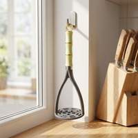 Aardappelstamper met bamboe handvat, handmatige groentepuree pers van voedselveilige kwaliteit voor aardappelpuree, babyvoeding & guacamole