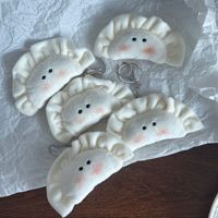 En gros Porte-clés en peluche Kawaii Blush Dumpling, poupée alimentaire en peluche douce, pendentif de sac, style Ins mignon, mini souvenir, cadeau de fête
