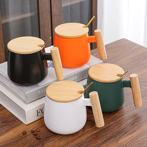 Großhandel 14oz 17oz weiße hölzerne Hand Porzellan Tee tasse benutzer definierte Logo gedruckt schwarze Keramik Kaffeetasse mit Bambus deckel - Product Image 3