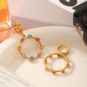 أقراط دائرية من الفولاذ المقاوم للصدأ مطلية بالذهب PVD متعددة الألوان من KITI للنساء، عصرية وبالجملة - Product Image 2