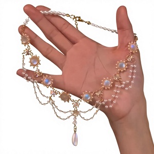 Collana da donna Nightingale Rose con perle di pietra di luna francese e catena in bambù, stile sportivo, Runaway Princess, squisita, di lusso leggero, ultra-lucida - Product Image 1