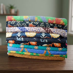 Edredón Kantha Vintage con Múltiples Diseños y Estampados - Product Image 3