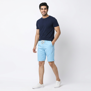 Shorts en coton pur pour hommes, personnalisables avec logo brodé ou imprimé, coupe décontractée, style 5 points, pour l'été. - Product Image 1
