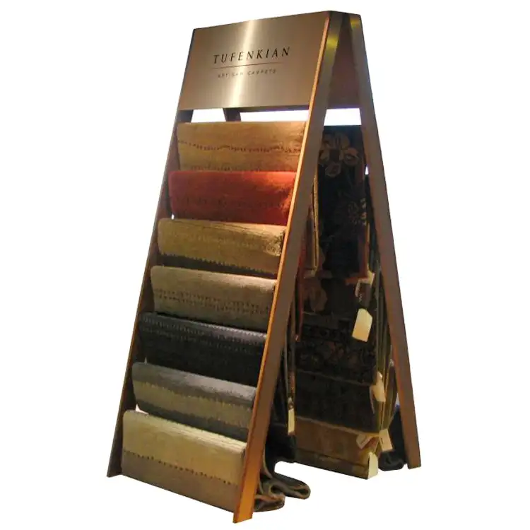 חנות מוצרי ריצוף משלוח עומד שיפוע מסגרת עץ תליית מתכת מדף תצוגת מדגם שטיח מתגלגל