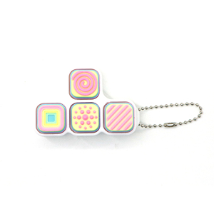 Llavero Fidget Keycap de 4 teclas, bloque cuadrado, antiestrés, dije de teclado, para mochila, decoración de escritorio, regalo portátil - Product Image 2