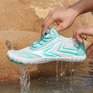 Chaussures d'eau en maille à séchage rapide avec semelle extérieure en caoutchouc unisexe pour l'été, la plage, la randonnée, le trekking, les sports de plein air, légères et à semelle souple - Product Image 4