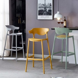 <span class=keywords><strong>Tabouret</strong></span> <span class=keywords><strong>de</strong></span> <span class=keywords><strong>bar</strong></span> moderne en métal industriel d'extérieur avec coussin en <span class=keywords><strong>bois</strong></span> empilable noir pour salon <span class=keywords><strong>et</strong></span> salle <span class=keywords><strong>de</strong></span> sport - Product Image 2