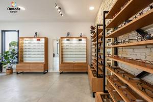 Aménagements et mobilier d'exposition pour magasins d'optique |   Vitrine personnalisée pour lunettes et lunettes de soleil pour la décoration intérieure des magasins de mode - Product Image 5