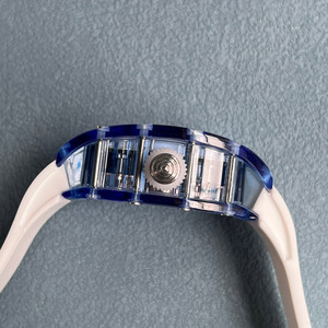 Montre-bracelet automatique ultra-fine pour femme, avec cadran squelette diamanté, boîtier tonneau et cristal bleu exquis, idéale pour les événements de gala et les terrains de sport. - Product Image 4