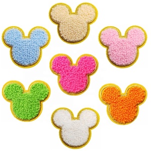 En stock – Patchs <span class=keywords><strong>Mickey</strong></span> en peluche chenille 3D de 4,2 cm – Patchs de souris de dessin animé mignons thermocollants ou autocollants pour vêtements, sacs, chapeaux - Product Image 1