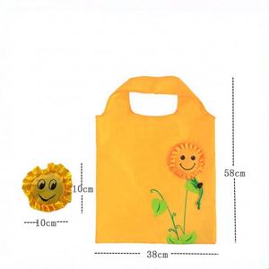 Sac de courses pliable personnalisé en polyester recyclé, écologique, motif dessin animé, portable, mode décontractée, sac cadeau pliable - Product Image 6