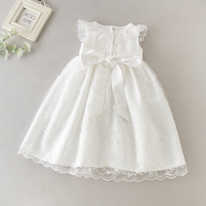 Nuevo Diseño Vestido de Bautizo Blanco de Encaje de Manga Corta Vintage para Bebé Niña - Product Image 4