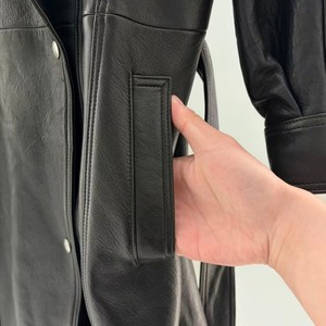 Cappotto Lungo in <span class=keywords><strong>Pelle</strong></span> di Pecora per <span class=keywords><strong>Donna</strong></span>, <span class=keywords><strong>Nero</strong></span>, Impermeabile, con Zip, Doppiopetto, Bottoni, Risvolto e Cintura, per Occasioni Formali - Product Image 2