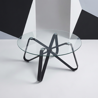 Table basse moderne ronde en verre avec pieds en métal pour petits salons, décoration intérieure avec meubles de style panneau de bois