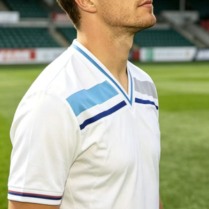 Maillot Alastair du club britannique 2025/2026, qualité supérieure thaïlandaise, sur mesure, Red Demon – Offre spéciale pour <span class=keywords><strong>les</strong></span> fans britanniques - Product Image 5