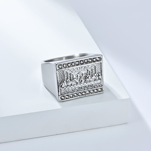 Bague hip-hop occidentale « Dernière Cène », bague en acier titane, bijou inspiré de la célèbre peinture mondiale « Judas et les Treize Apôtres ». - Product Image 4