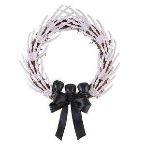 Décoration suspendue extérieure en plastique en forme de lune pour Halloween LANJO, couleur violette, pour une présentation festive sur la porte - Product Image 5