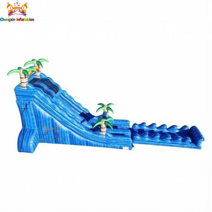 Toboggan aquatique gonflable de 18 pieds avec protection anti-chute pour piscine, idéal pour jardins et cours arrière commerciaux - Product Image 6