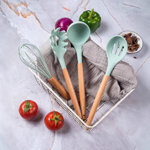 Kitchen Cooking <strong>Tool</strong> Wood Handle Utensils 12pcs Kitchen Utensils Set Food Grade <strong>Silicone</strong> Kitchen Utensils Set Home Cooking <strong>Tools</strong> - Product Image 4