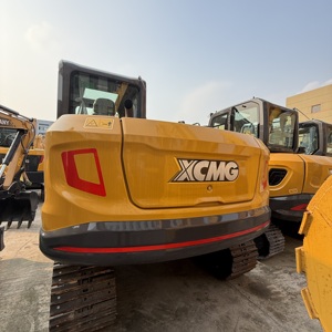 รถขุดไฮดรอลิกแบบตีนตะขาบ XCMG XE75GAPRO ใหม่ น้ำหนัก 7.7 ตัน เครื่องยนต์ Kubota รถขุดขนาดเล็ก สำหรับงานก่อสร้างถนนเทศบาล งานฟาร์ม และงานดิน - Product Image 2