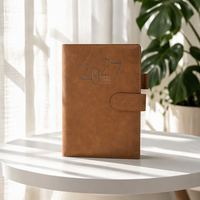 Agenda en cuir personnalisé A5 avec reliure cousue, design sur mesure, papier 100 g/m², 2027