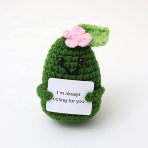 Muñeco de Pepino Hecho a Mano en Crochet, Divertido Pepino con Tarjeta de Ánimo Emocional para Decoración y Regalo - Product Image 5