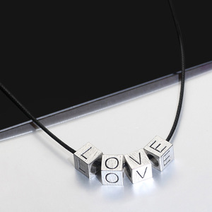 Collar con colgante <span class=keywords><strong>de</strong></span> cuentas <span class=keywords><strong>de</strong></span> letras <span class=keywords><strong>de</strong></span> moda hecho a mano <span class=keywords><strong>de</strong></span> aleación con cadena <span class=keywords><strong>de</strong></span> eslabones-regalo <span class=keywords><strong>de</strong></span> aniversario <span class=keywords><strong>para</strong></span> <span class=keywords><strong>novio</strong></span> - Product Image 2