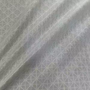 Nouveau design 100% polyester jacquard évacuant le tissu respirant doux et confortable pour les vêtements de sport pour garçons et filles - Product Image 5