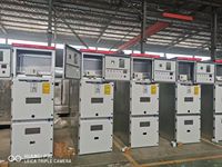 Appareillage électrique à courant alternatif à moyenne tension 12 kV, blindé en acier galvanisé, extractible, encastré dans un coffret métallique, pour la transmission d'énergie