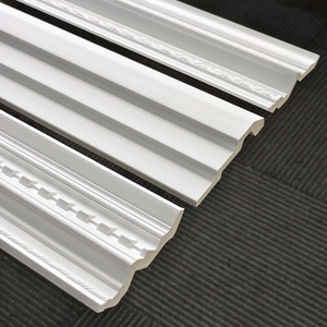 विलासिता के अंदरूनी हिस्सों में आसान स्थापना के लिए सदाबहार pu कॉर्निस मोल्डिंग नक्काशीदार मुकुट ट्रिम - Product Image 2