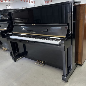<span class=keywords><strong>Piano</strong></span> droit japonais KAWAI NS15 avec un son chaud et rond, une gamme moyenne complète, des surtones riches et un contrôle de touche précis - Product Image 2