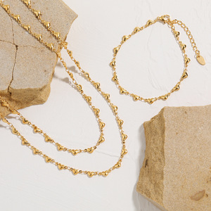 Mercanti di fabbrica di beneficenza 18K placcato oro cuore collana bracciale moda in acciaio inox gioielli Set per le donne - Product Image 5