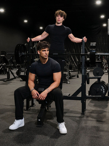 T-Shirt da Palestra a Compressione Muscolare Personalizzata da Uomo Senza Cuciture, Leggera, ad Asciugatura Rapida, per Corsa e Fitness - Product Image 5