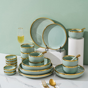 Set da Pranzo di Lusso Verde e Dorato in Porcellana, 26 Pezzi in Ceramica Bone China per 6 Persone - Product Image 6