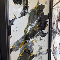 Panneaux de mur UV dorés artistiques de PVC 3D 1220*24*40mm à haute brillance pour les intérieurs à la maison créatifs