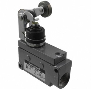 Interruptor de Límite de Servicio Medio Serie E7 BZE7-2RN2-PG, Rotatorio Lateral con Palanca de Rodillo de Acero, SPDT, IP65/IP66 - Product Image 2