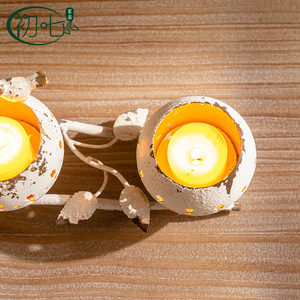 Candelabro de Hierro Blanco Antiguo Estilo Rama de Árbol, Portavelas Decorativo para Mesa de Boda - Product Image 1