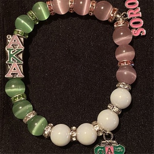 Pulseras de Cuentas para Hermandad, Pulsera de Cuentas de Vidrio Rosa y Verde, Regalo para Mujeres de Hermandad, Pulsera de Cuentas de Colores, Pulsera con Dije de Protección - Product Image 6