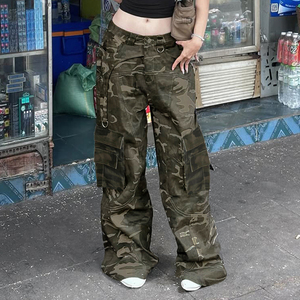 Pantalon cargo en jean vintage à imprimé camouflage pour femme, taille basse, coupe ample, style hip-hop décontracté, multi-poches - Product Image 4