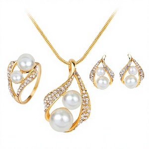 Gold Plated Stainless Steel Pearl Jewelry <b>Set</b> with XOXO Design Engagement & Party Fashion <b>Gift</b> for <b>Women</b> - Product Image 4